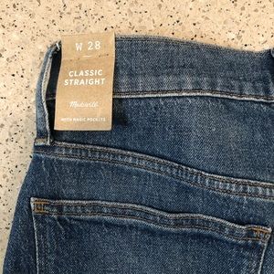 NWT Madewell Classic Straight Jeans Size 28